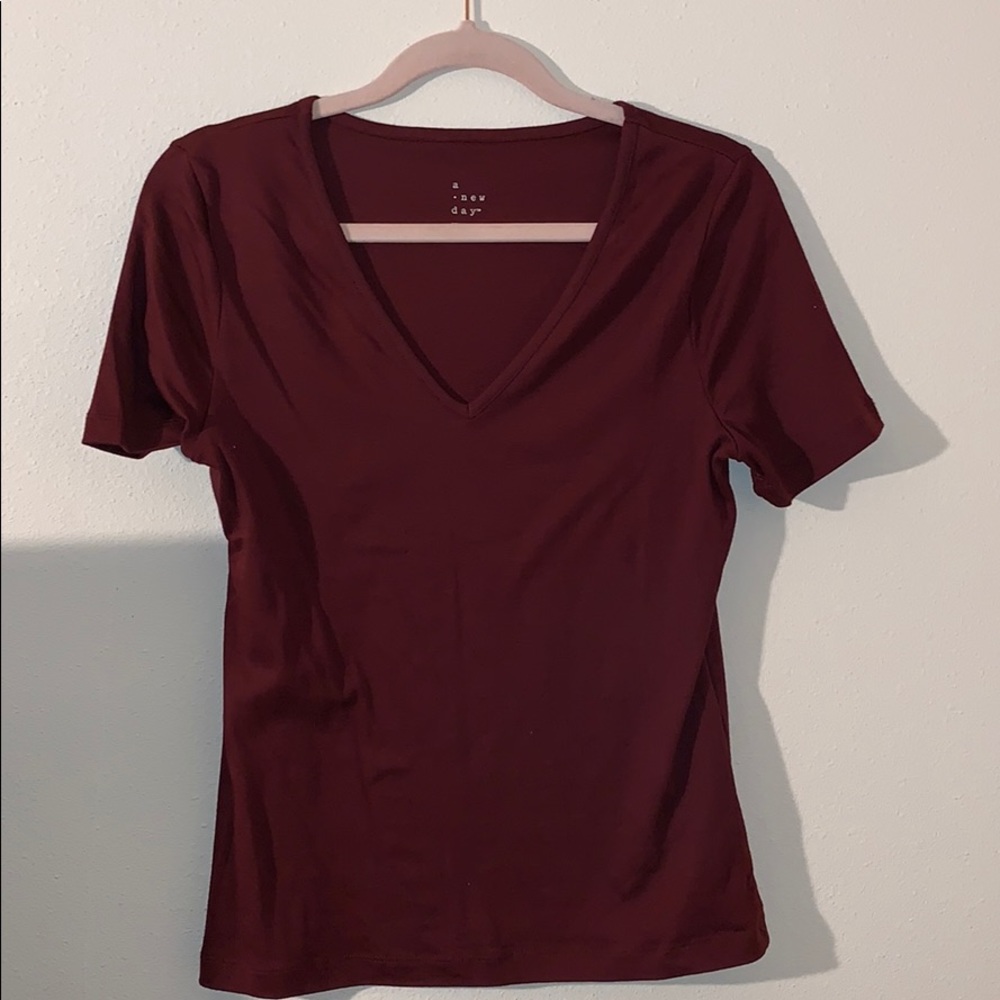 Basic red tee
